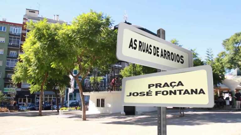 Praça José Fontana: Um Espaço Histórico e Cultural Imperdível
